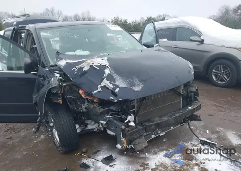 2010 Volkswagen Routan Se z USA, uszkodzony, nr VIN 2V4RW3D15AR306179